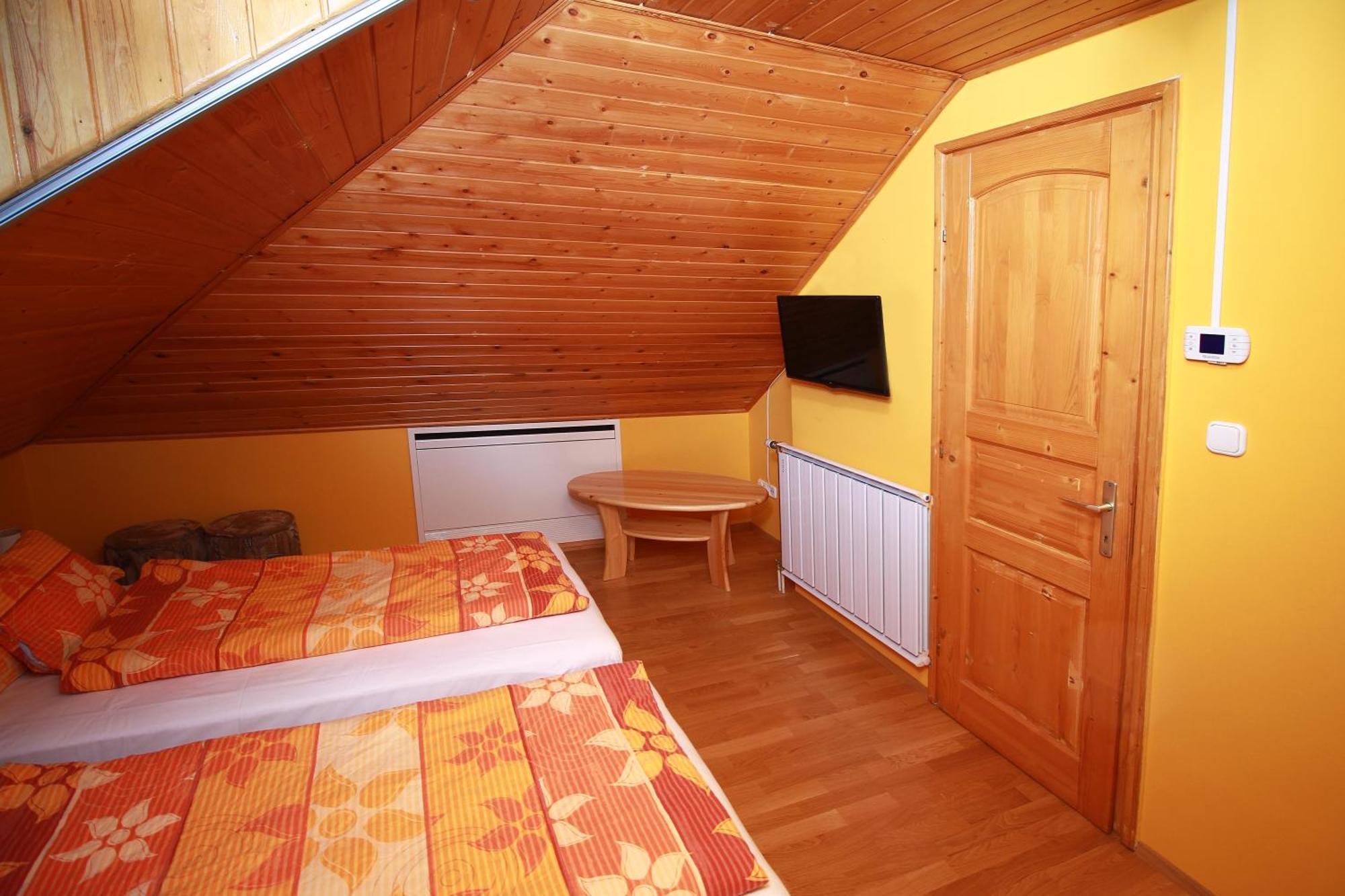 Bo-Ni Vendeghaz Hotel Fertod Exterior photo